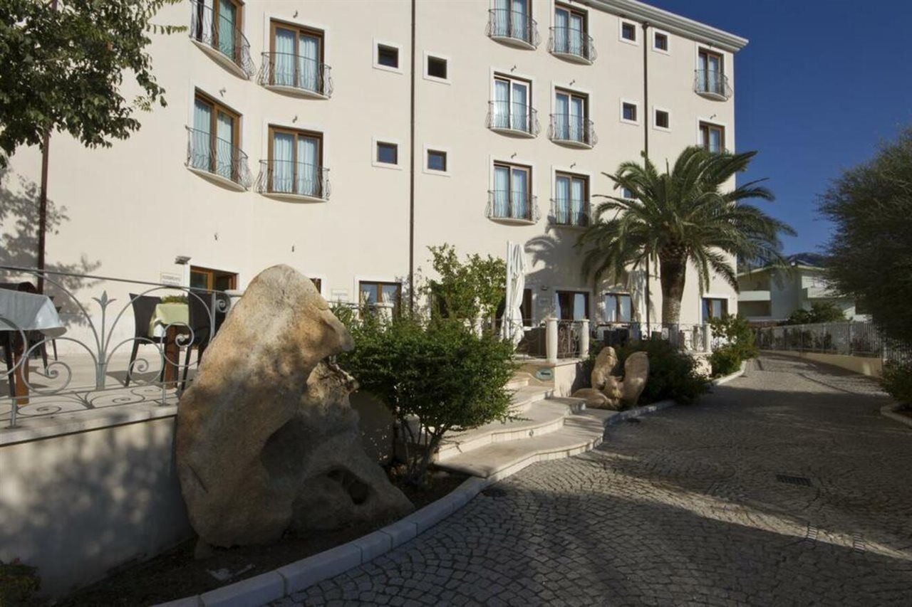 Hotel Brancamaria Cala Gonone Εξωτερικό φωτογραφία